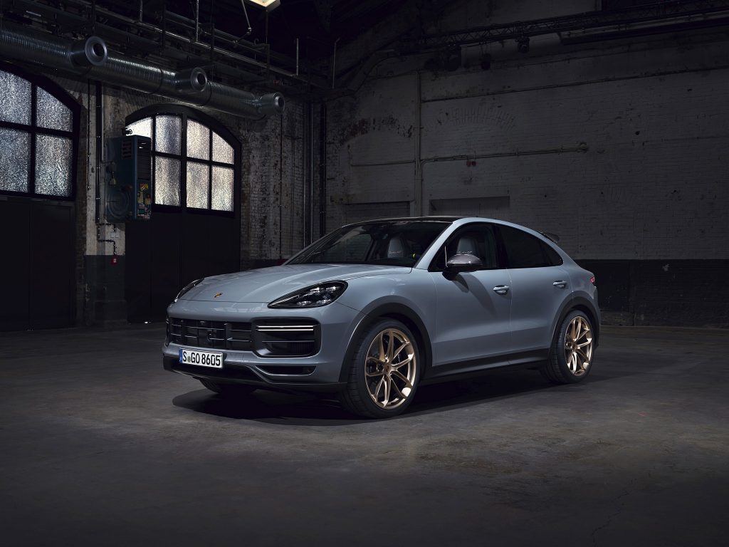 2022-Porsche-Cayenne-Turbo-GT-001-1536