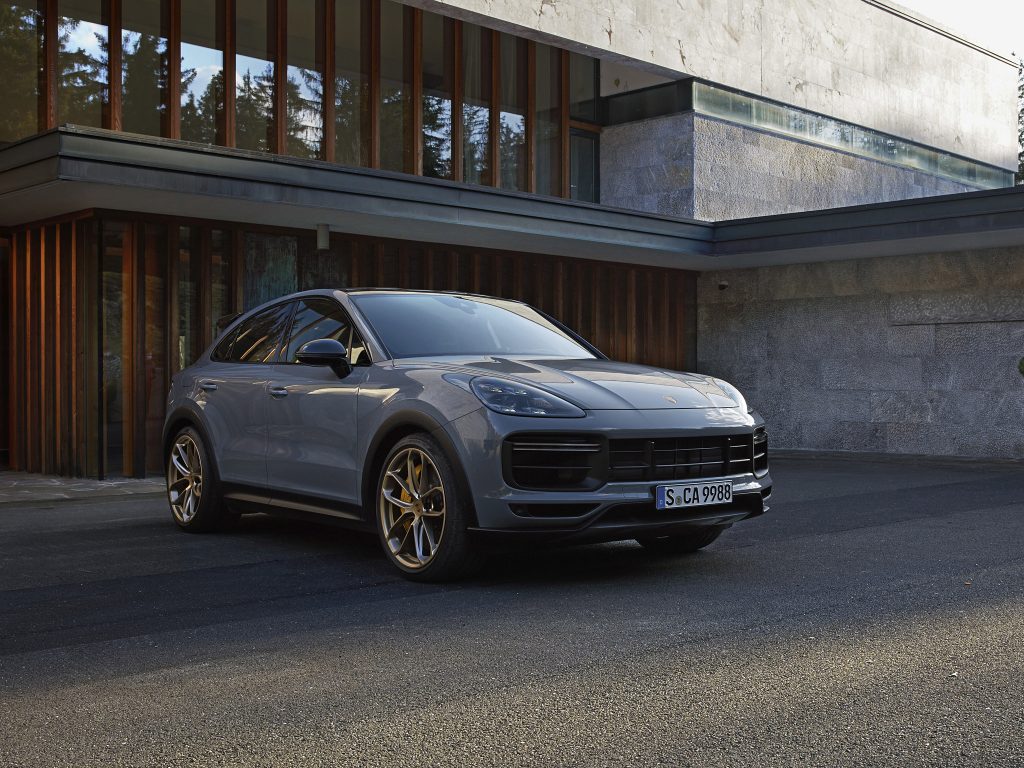 2022-Porsche-Cayenne-Turbo-GT-002-1536