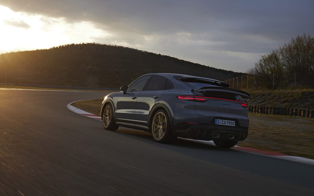 2022-Porsche-Cayenne-Turbo-GT-004-1600