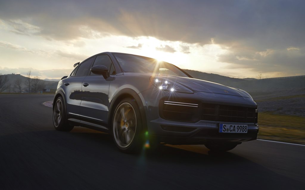 2022-Porsche-Cayenne-Turbo-GT-008-1600