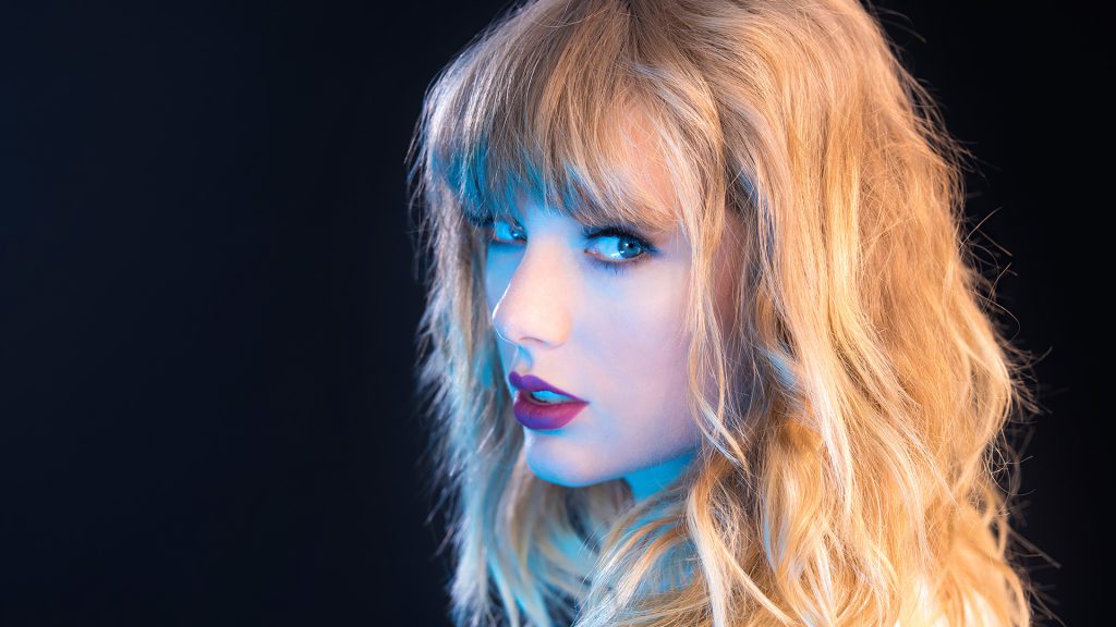 taylor-swift2-singer-blonde-1080